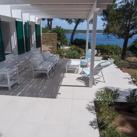 Charming Seaside House *