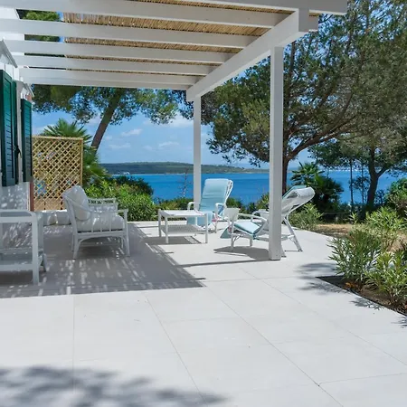 Ferienhaus Charming Seaside House *