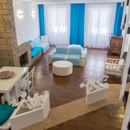 Charming Seaside House Ferienhaus